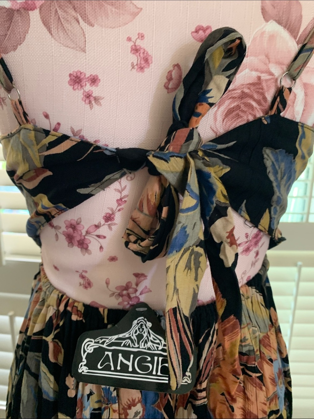 Angie Black Floral V-Neck Maxi Dress with Tropical Print - Picture 4 of 4